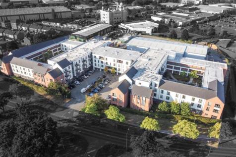 150 Queensway Court_-9bw.jpg