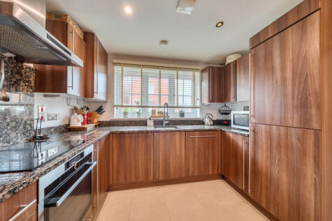 1376950-6-6915b42...