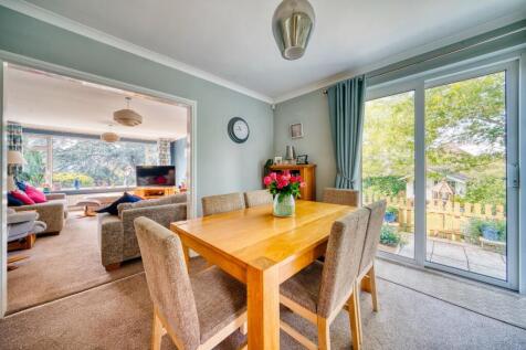 5 - diner open to lounge.jpeg