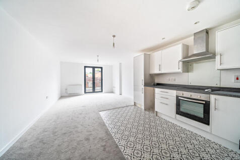 1297535-5-682dead...