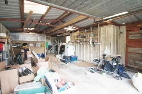 Garage/workshop