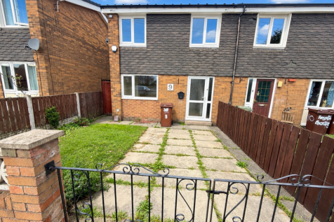 3 Bedroom Semi-Detached in WF8 2TD