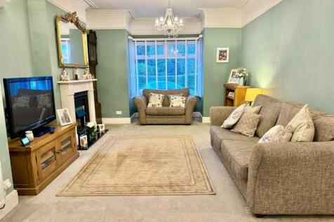 PHOTO-2024-12-05-21-23-29 (19).jpg