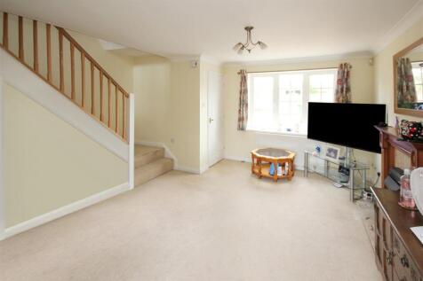 lounge 2.JPG