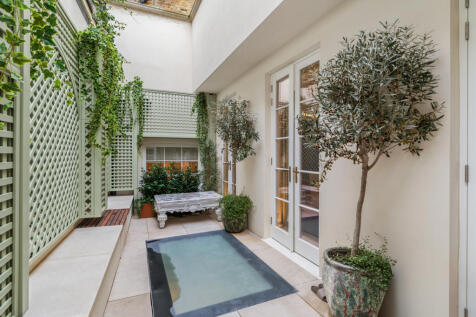 7 bed, 7 bath House in London - Photo 8