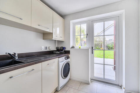 1363107-4-68e667b...