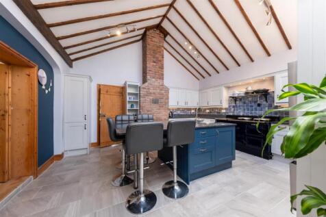 Grooms Cottage-001.jpg