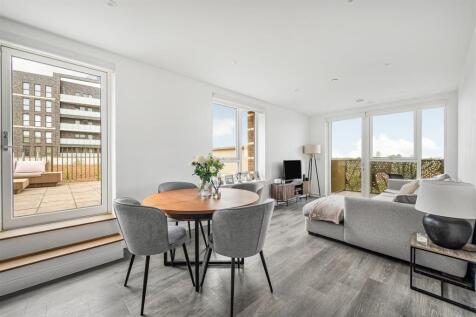 29 Pembrey Court.6.jpg