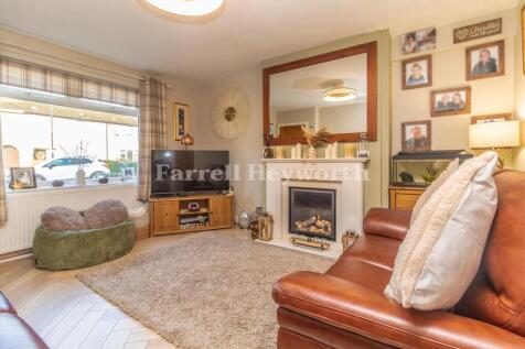 Lounge image 3