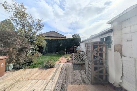 Rear garden view 2