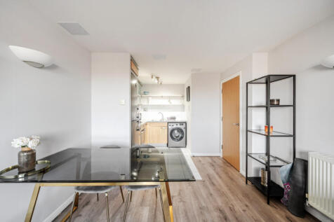 1384138-2-6929c9b...