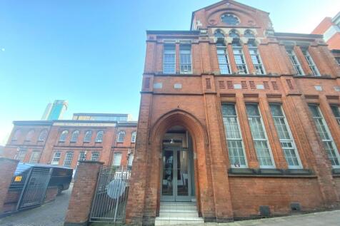 ** Zero Deposit Guarantee Available **
** LOFT STYLE APARTMENT ** VIEWING ADVISED TO FULLY APPRECIATE SIZE ** PARKING INCLUDED **