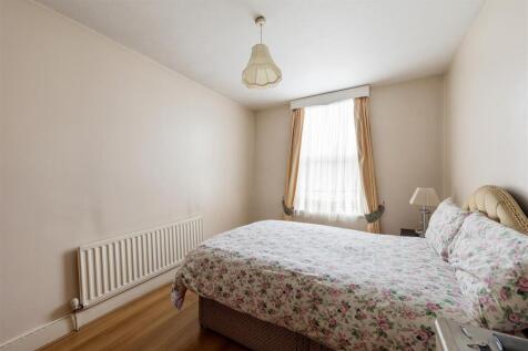 8 Roland Road, E17