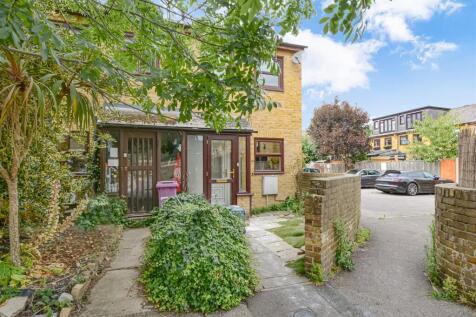 Woodseer Street