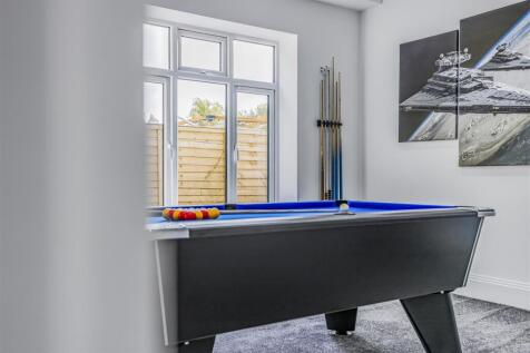 31 Lovedean Lane, Waterlooville-PorticoMarketing-S