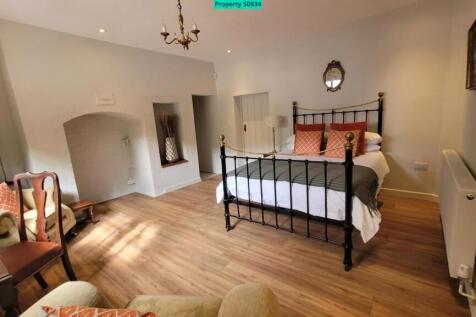 Excellent sized bedrooms throughout