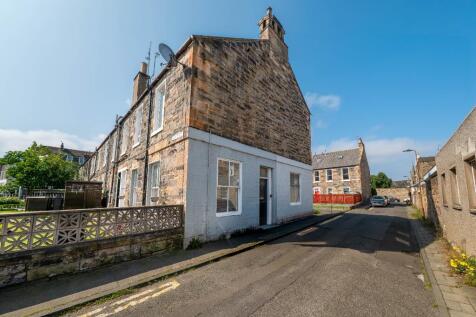 A charming one-bedroom flat, quietly tucked away from the bustle of the main road in the heart of Leith.