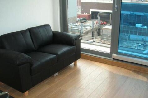 *DEPOSIT ALTERNATIVE OPTION AVAILABLE OR DEPOSIT EQUIVALENT OF 5 WEEKS RENT* This crash pad studio apartment is great value for money and is and is within easy access of the vibrant city centre. The a
