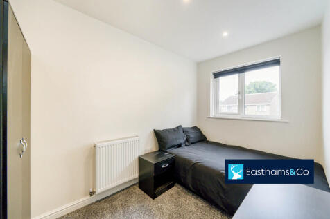 Third bed (upstai...