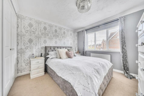 1353755-11-68d17a...