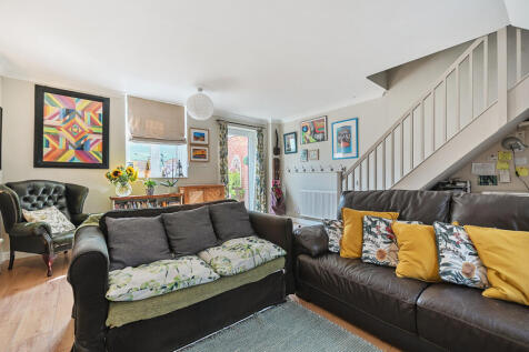 1330670-37-688215...