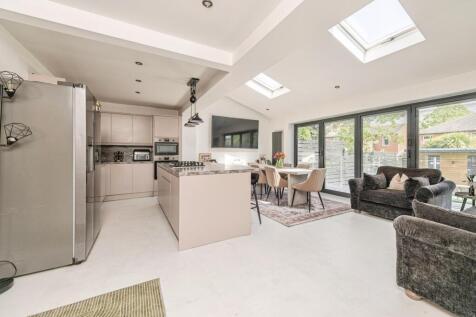 Kitchen/Family Room