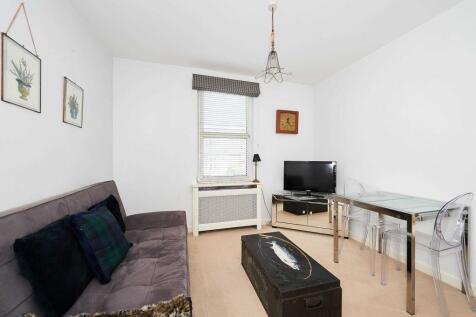1 Bedroom Flat in BA1 3AA