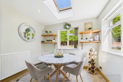 Open Plan Living Dining Kitchen