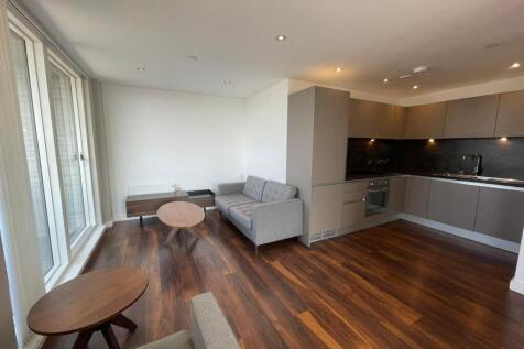A fully furnished three double bedroom, two bathroom apartment located on the 18th floor of the highly sought-after One Regent development. This spacious apartment includes a bright open-plan living a