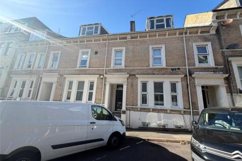 2 Bedroom Flat in BH1 1DW