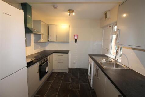 4 Bedroom Semi-Detached in SO15 2FQ