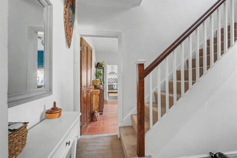 Entrance Hall_1.jpeg
