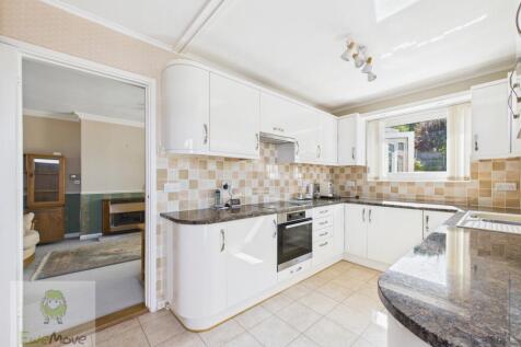 Kitchen breakfast room