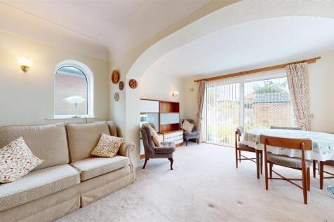 Longwood Close Reception Room