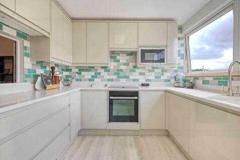 KITCHEN1.jpeg