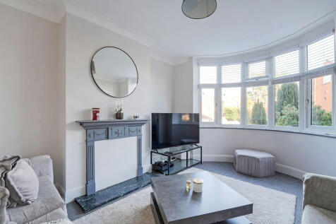 3 bed, 1 bath Semi-Detached in Sheffield - Photo 7