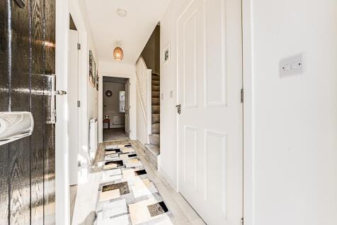 28 Atkinson Drive, Kettering (7 of 24).jpg