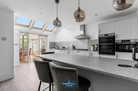 45 Arnold Ave (25 of 33).jpg