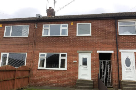 3 bedroom home in Horsforth. Perfect for families & those who need to commute into Leeds. Horsforth is a popular area benefitting from shops, restaurants & good transport links
