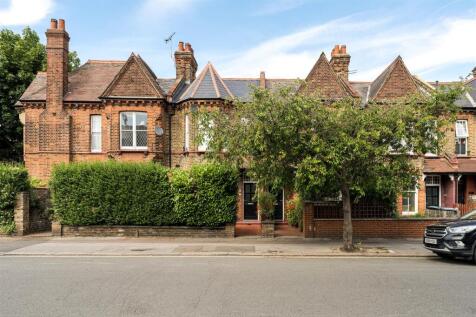 Gladstone Avenue, N22