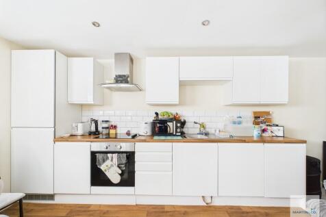 CAM03394G0-PR0347...