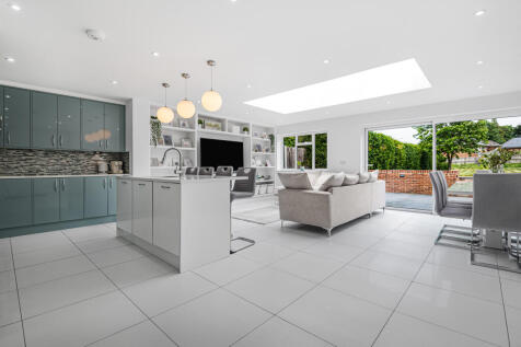 Kitchen/family room