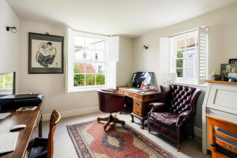 6 bed, 5 bath Terraced in Bristol - Photo 9