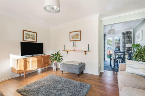 Living room (2)