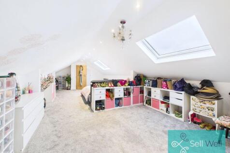 Top-Floor Bedroom Suite