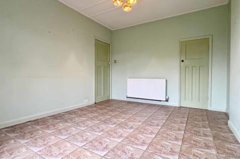 Dining Room b.jpg