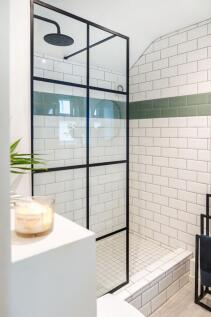 Shower room in the Annexe