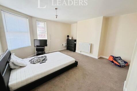 Lounge/Bedroom