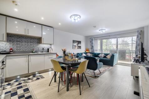 Kitchen/Dining Area