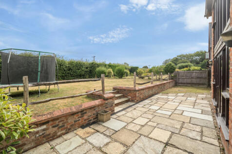 1331360-4-68873ca...